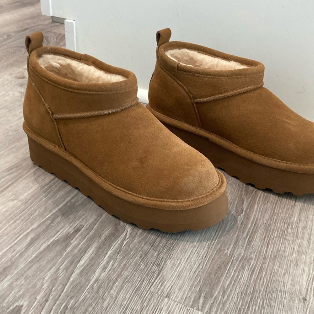 Bear Paw boots. Brown, size 9